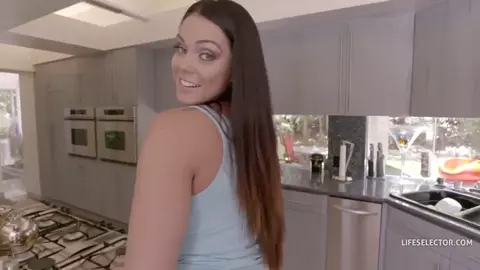 Life Selector - A day with Alison Tyler (gym)