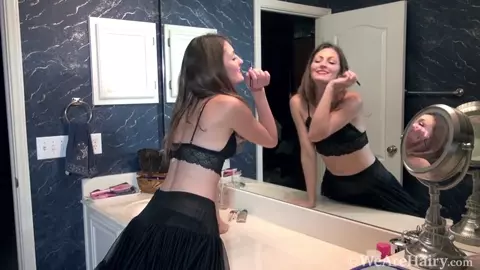 Vanessa Bush masturbates on her bathroom counter