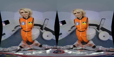 Ava Sinclaire - Lust In Space