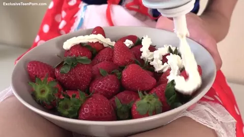 ExclusiveTeenPorn - Strawberry With Cream