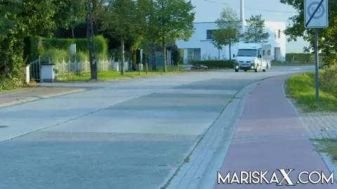 MARISKAX Mariska's road trip blowjob