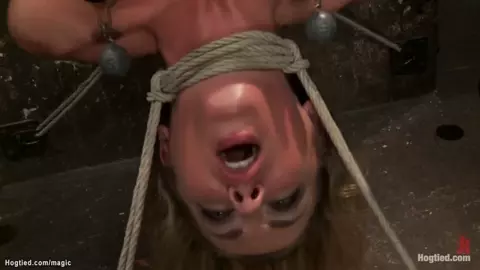 Dyke in inverted suspension gets anal