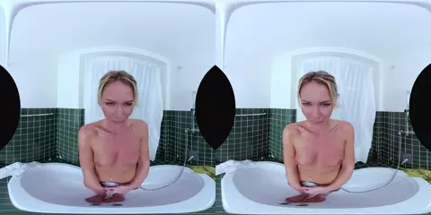 Claudia Mac - Bathroom Surprise